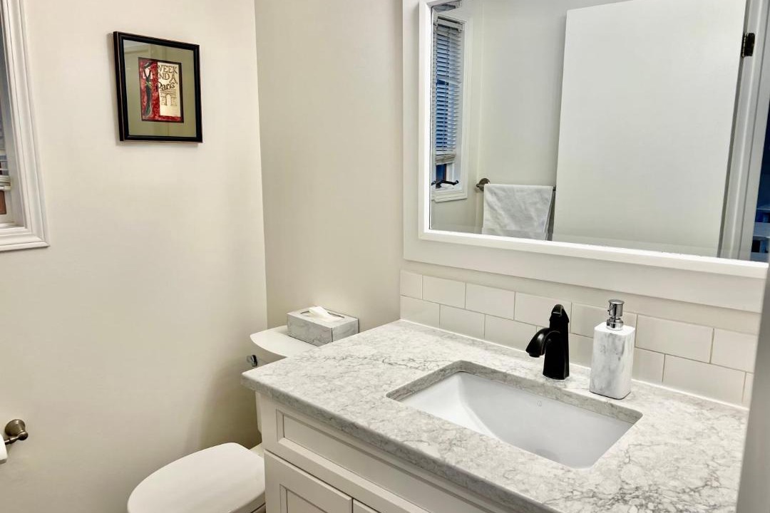 Photo of Bathroom in Crescent Heights