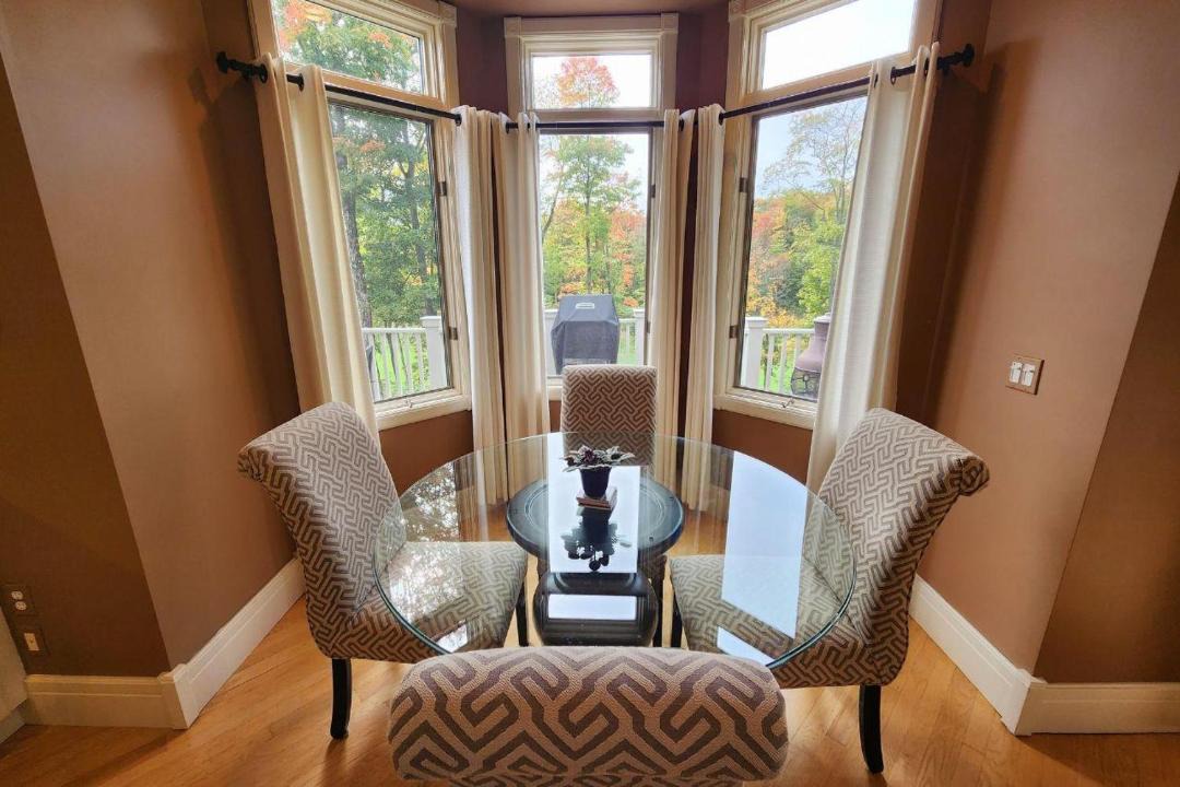 Photo of Livingroom in Birchwood Farms