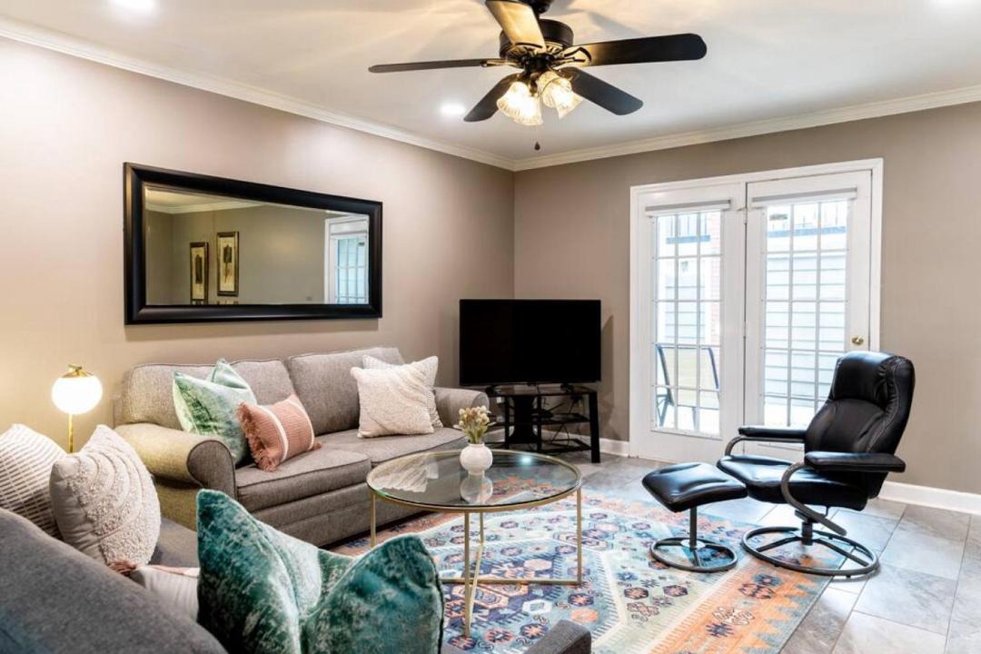 Photo of Livingroom in Rutledge Hill