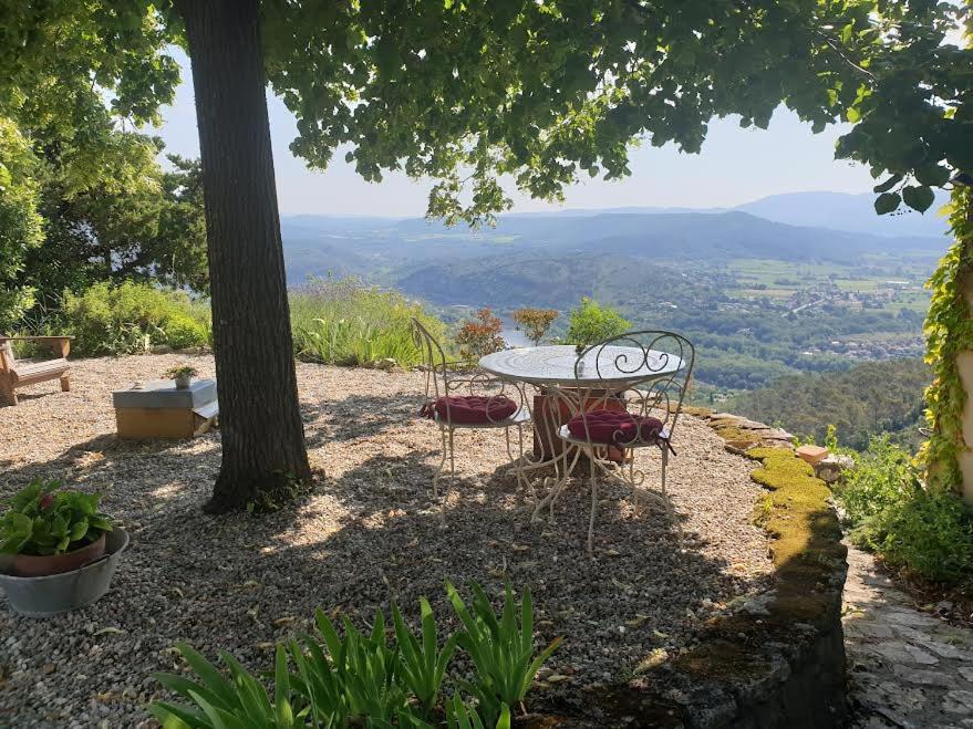 Photo of Others in Sampzon