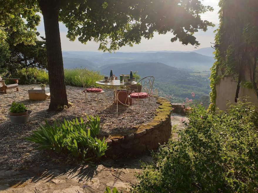 Photo of Others in Sampzon