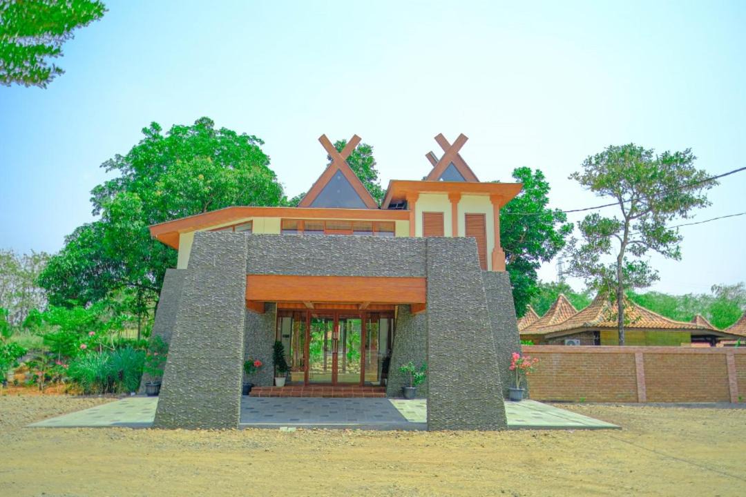 Photo of Others in Rendeh