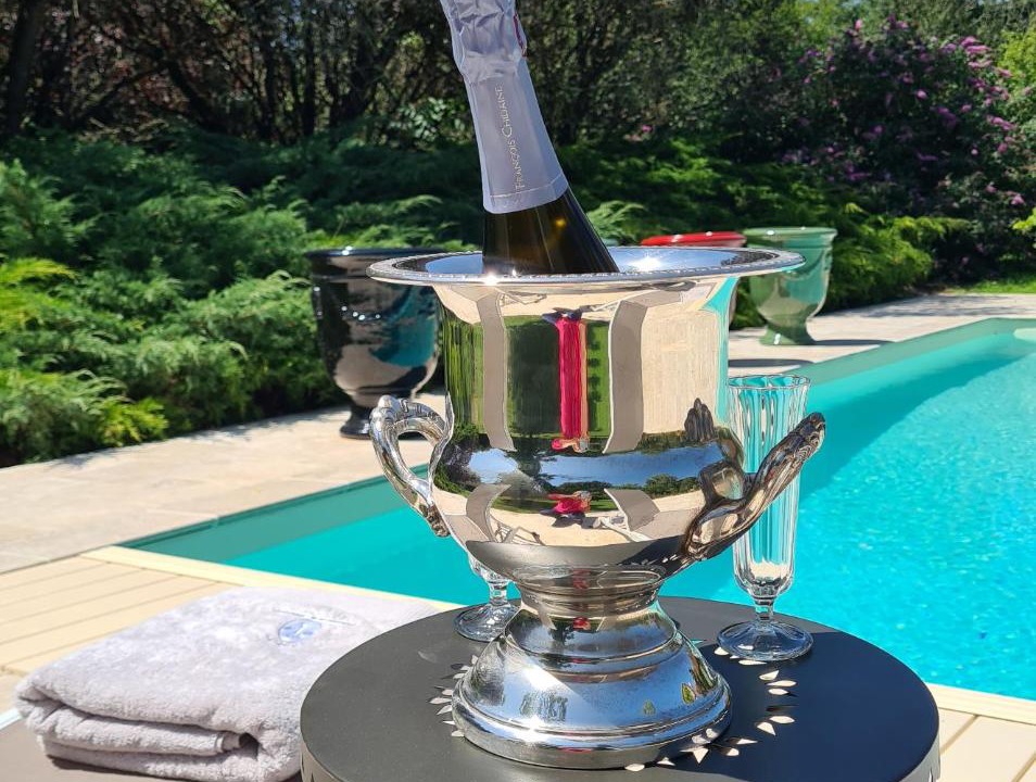 Photo of Others in Feings