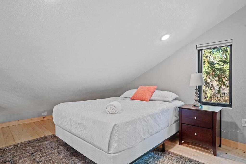 Photo of Bedroom in West Pennington