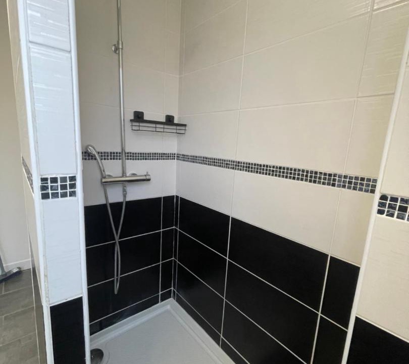 Photo of Others in Sens