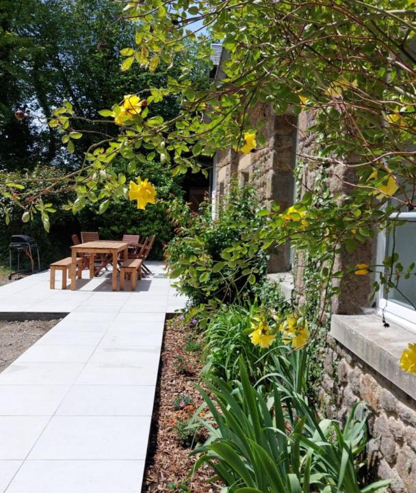 Photo of Others in Reffuveille