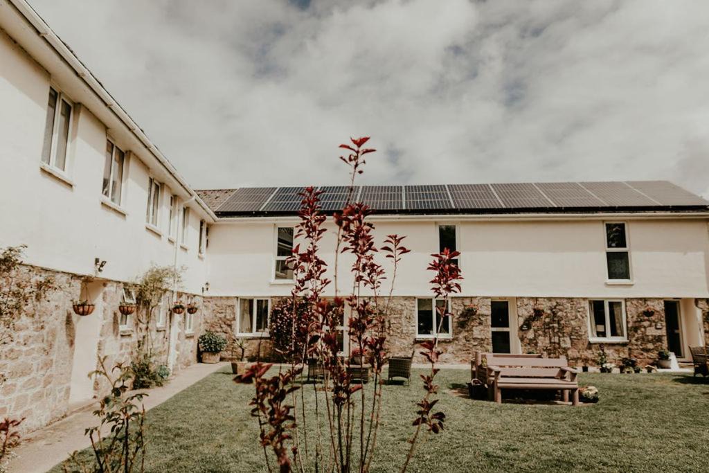 Photo of Others in Mabe