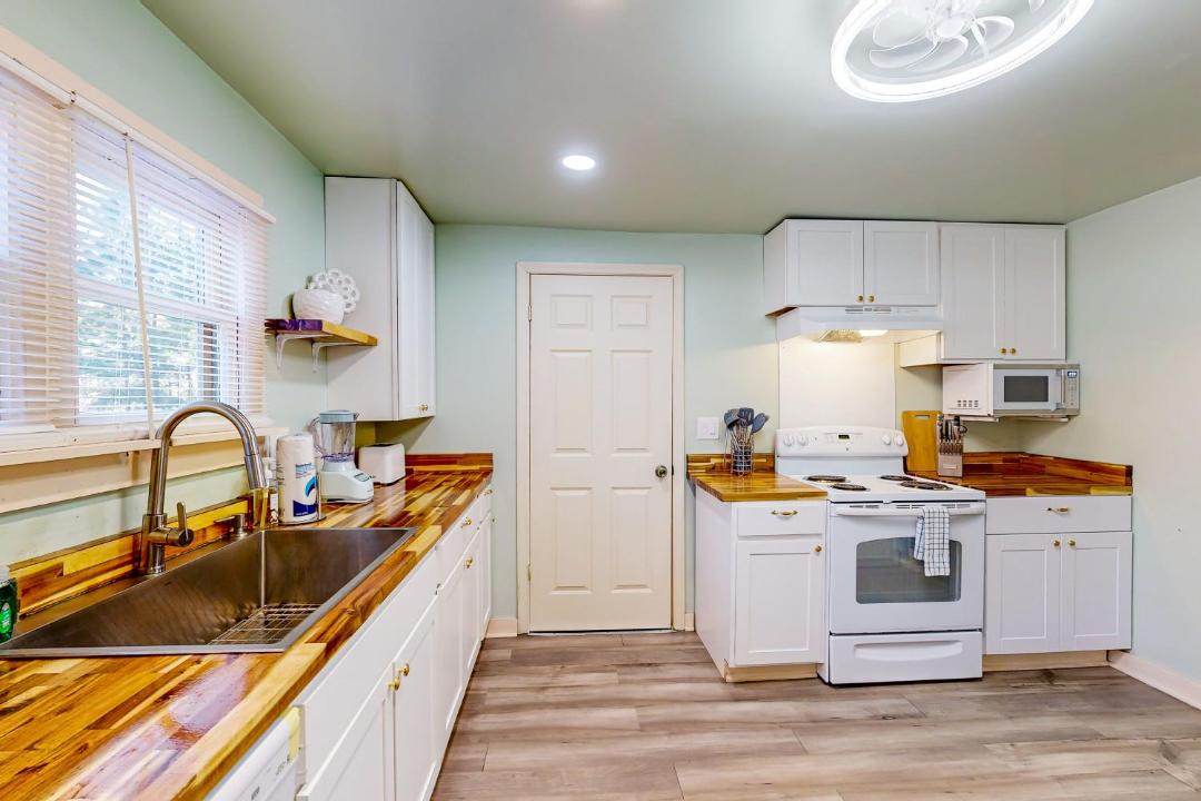 Photo of Kitchen in Garden City