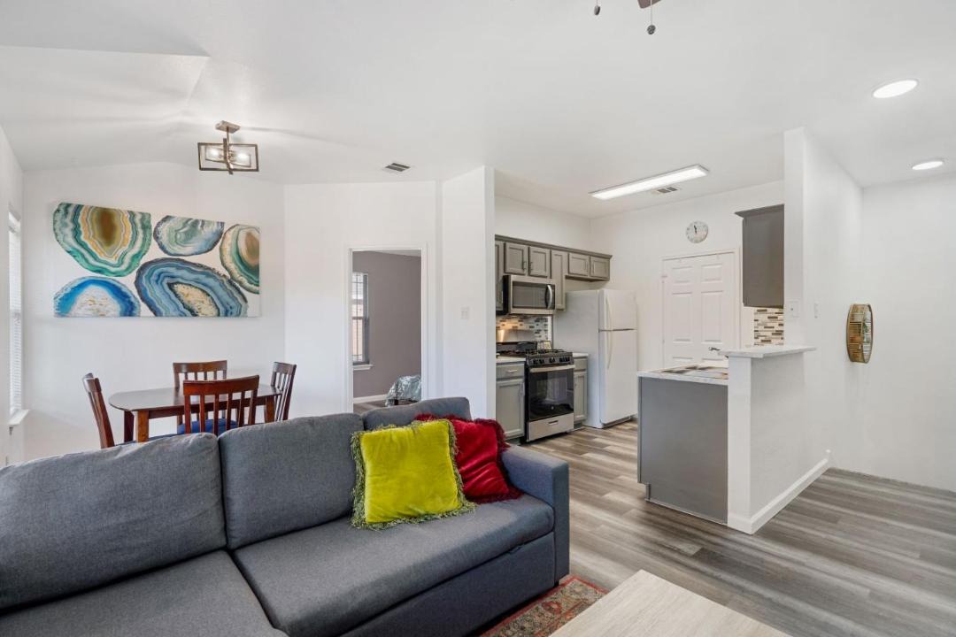 Photo of Livingroom in Round Rock
