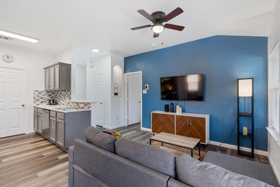 Photo of Livingroom in Round Rock