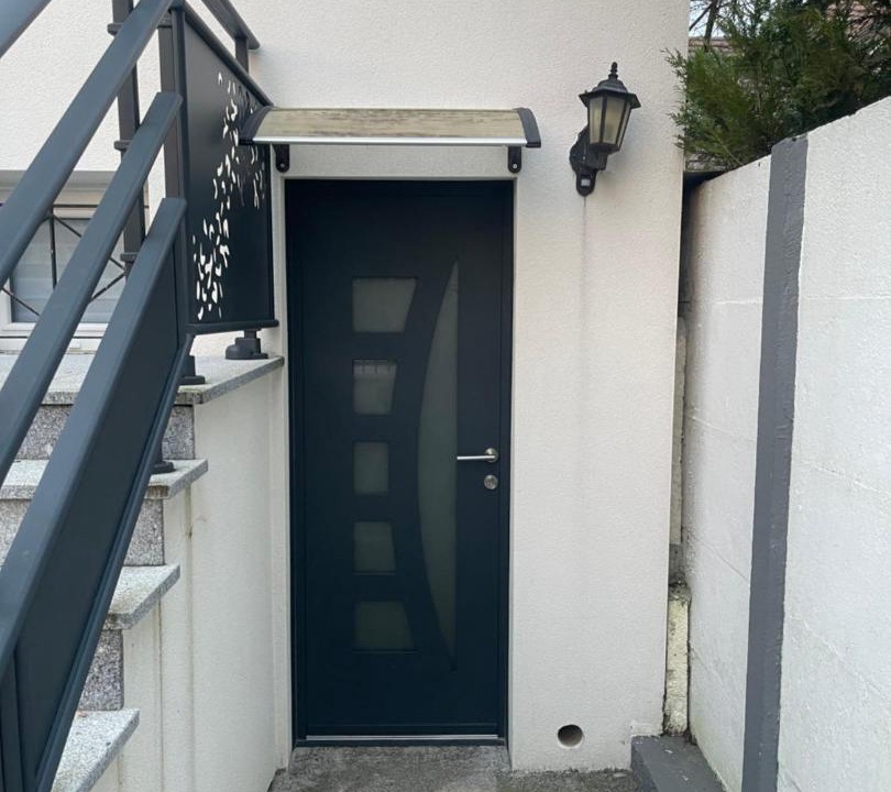 Photo of Buildings in Sainte-Genevieve-des-Bois