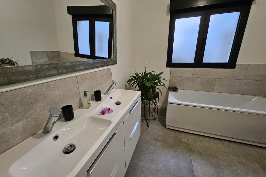 Photo of Bathroom in Nivelle