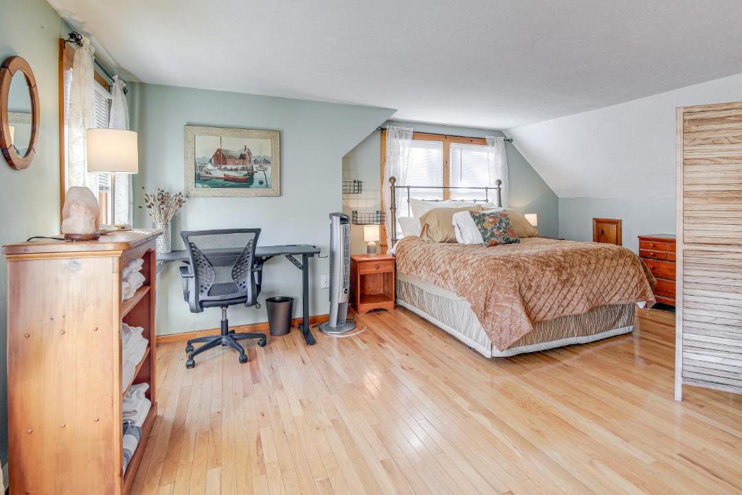 Photo of Livingroom in Kingston