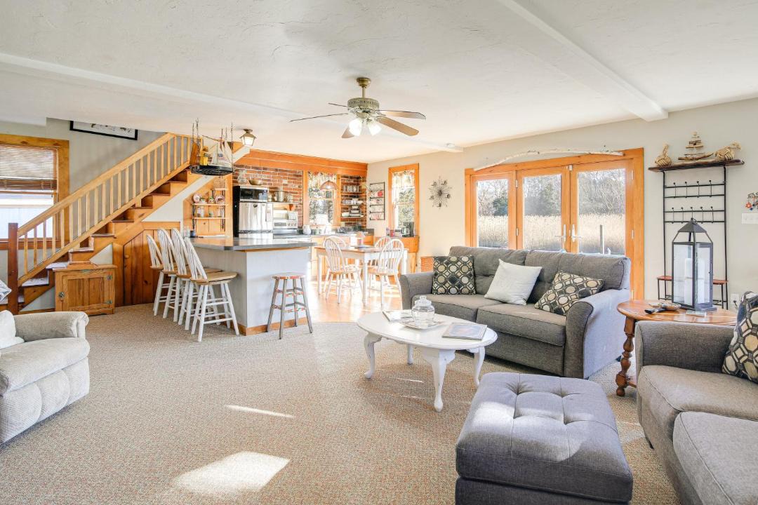Photo of Livingroom in Kingston