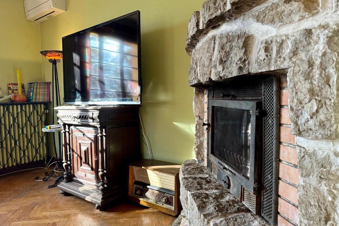 Photo of Others in Yenne