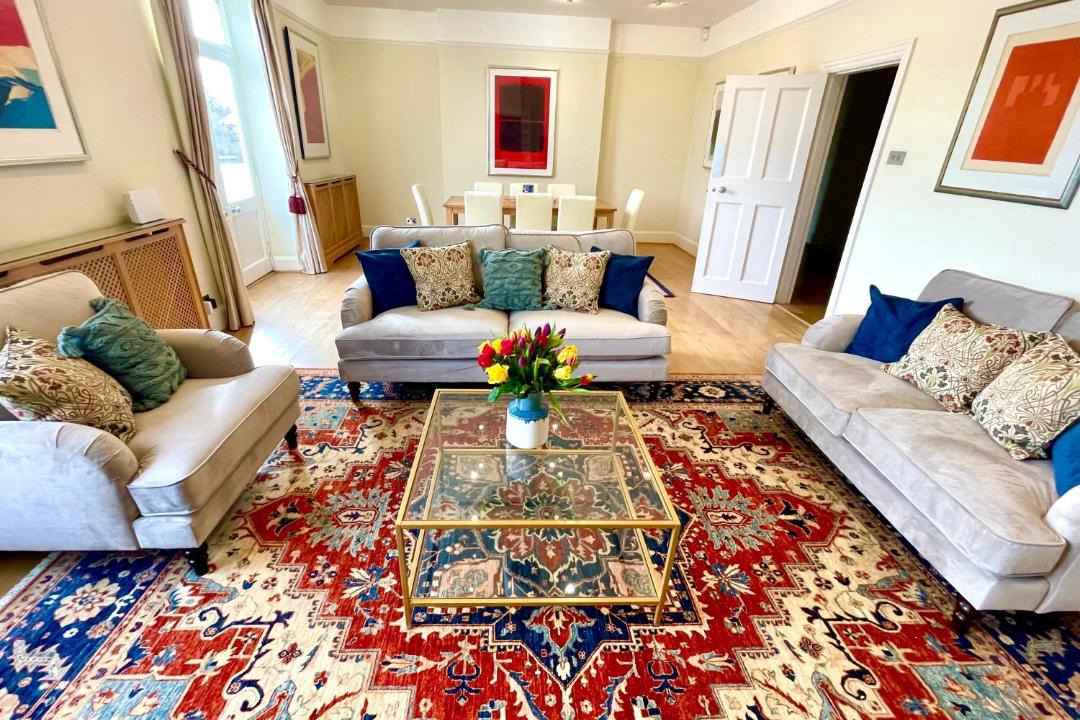 Photo of Livingroom in Henley-on-Thames