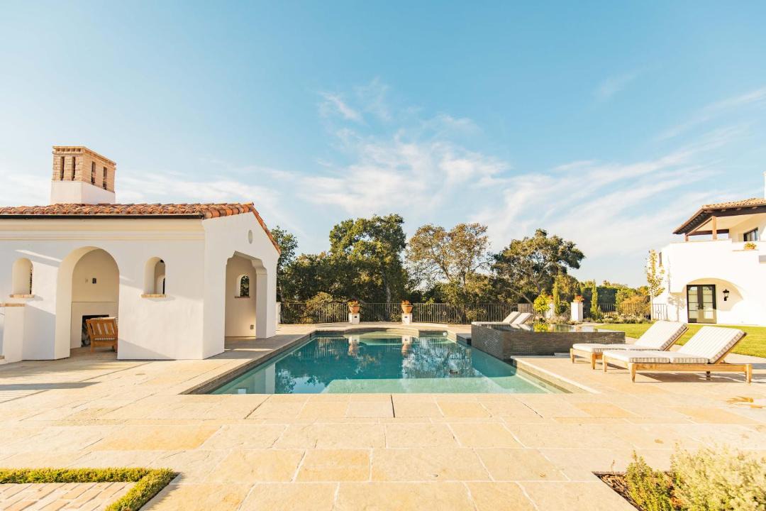 Photo of Others in Woodside