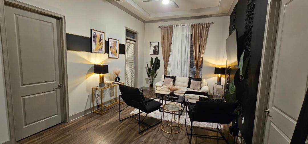 Photo of Others in Lindbergh