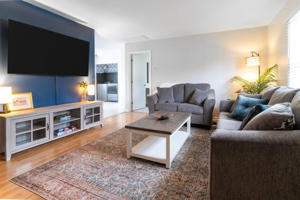 Photo of Livingroom in Apex