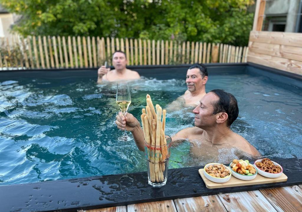 Photo of Human In Picture in Meymac