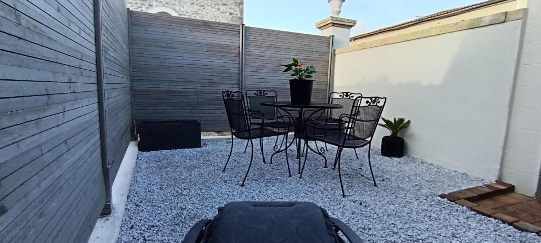 Photo of Patio Balcony in Beurlay
