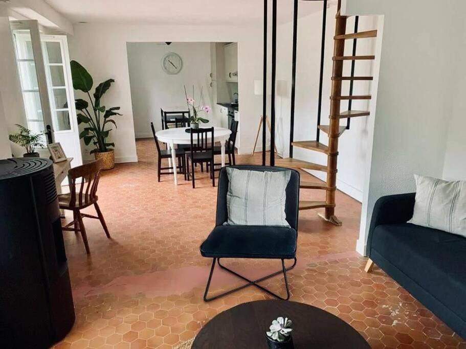 Photo of Others in Jurancon