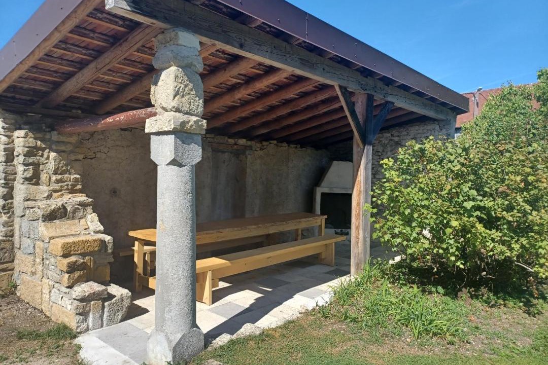 Photo of Others in Rix