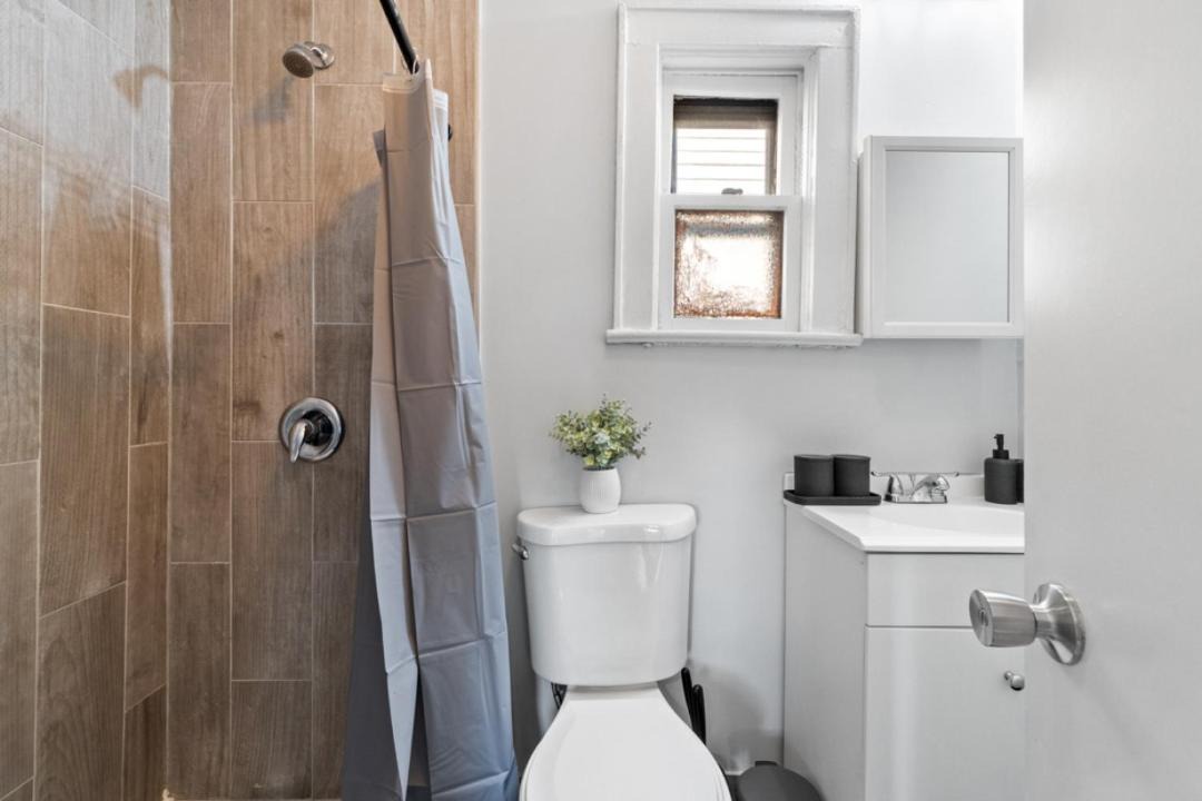 Photo of Bathroom in Bayonne