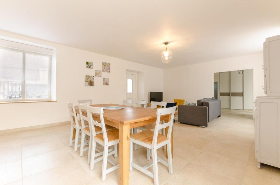 Photo of Others in Saint-Usage