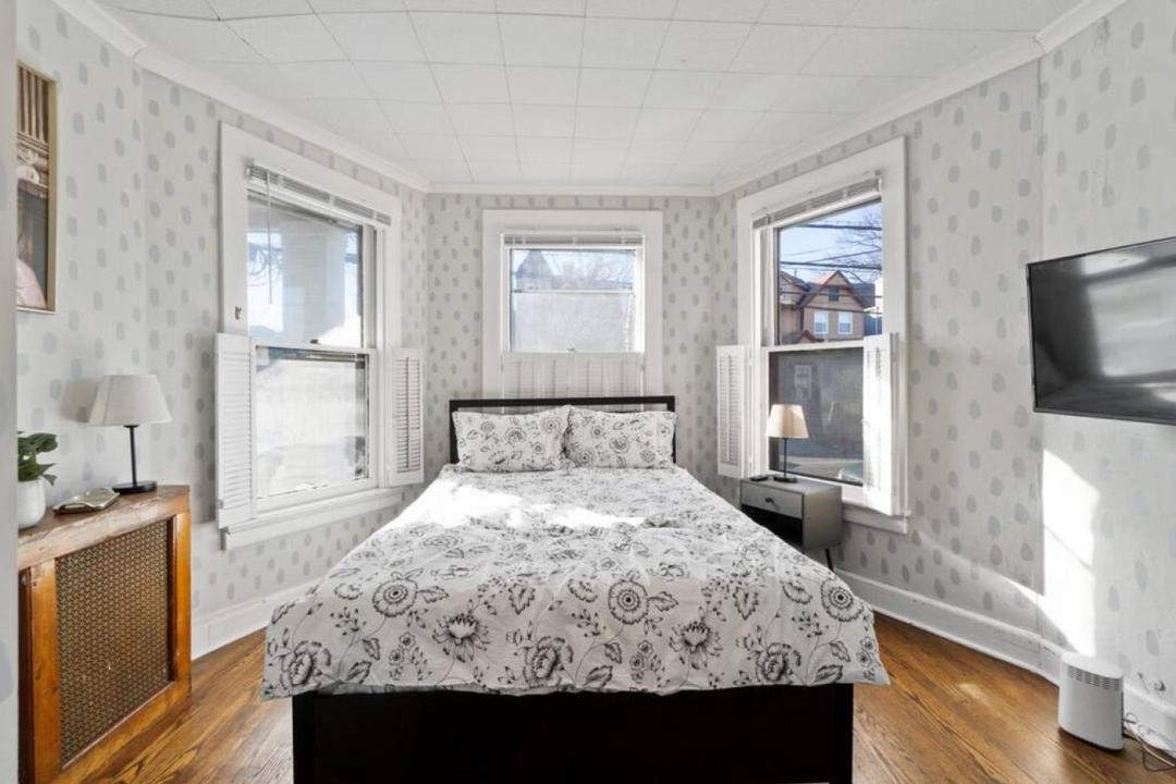 Photo of Others in Bayonne