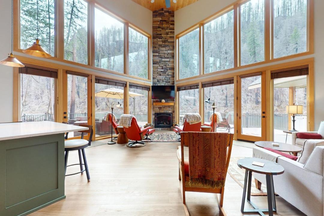 Photo of Others in Vida