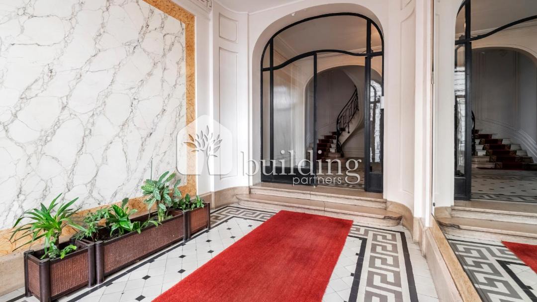 Photo of Others in Porte-Dauphine