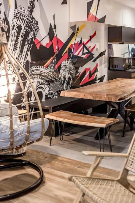 Photo of Others in Old Lyon