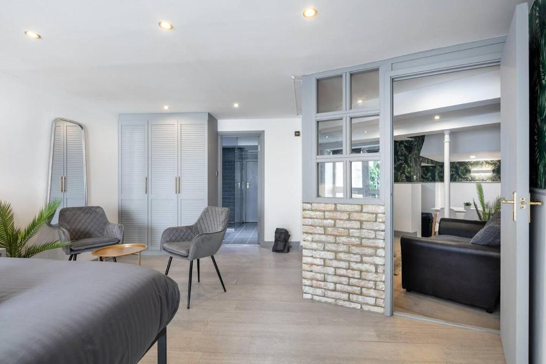 Photo of Others in East Acton