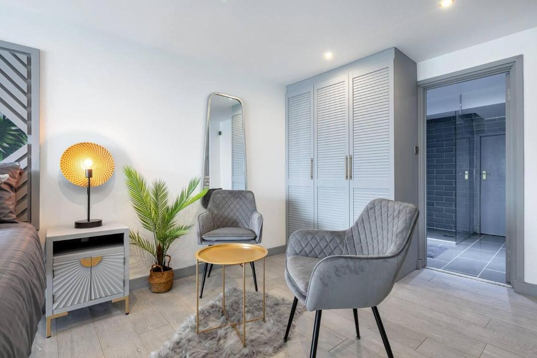 Photo of Others in East Acton