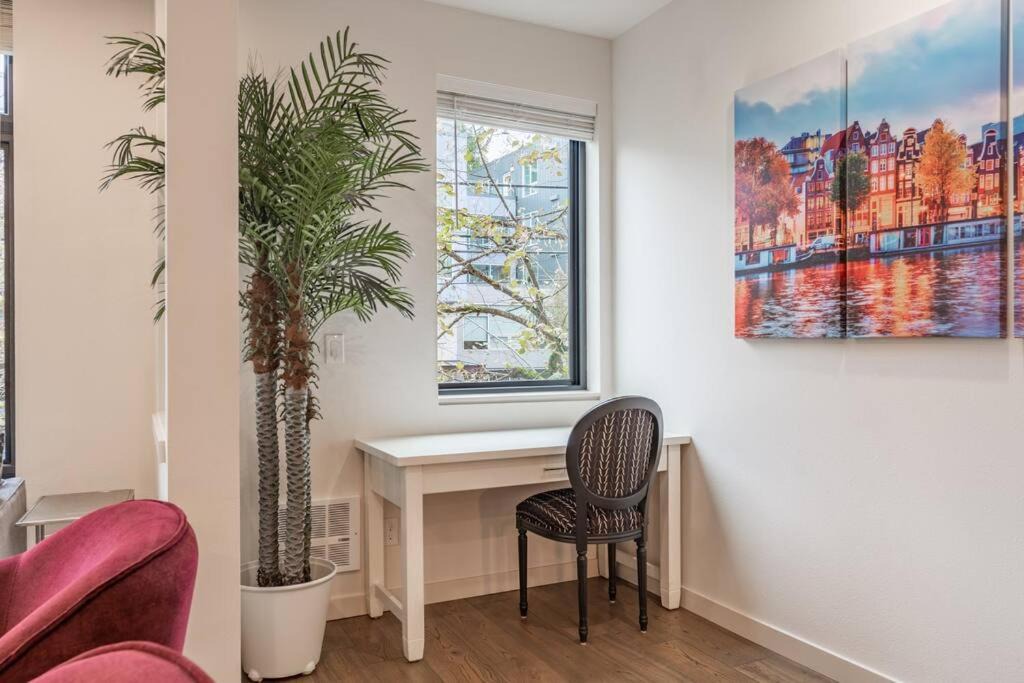 Photo of Others in North Admiral