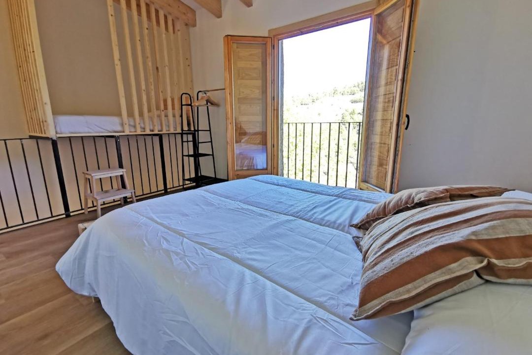 Photo of Bedroom in Castillo de Villamalefa
