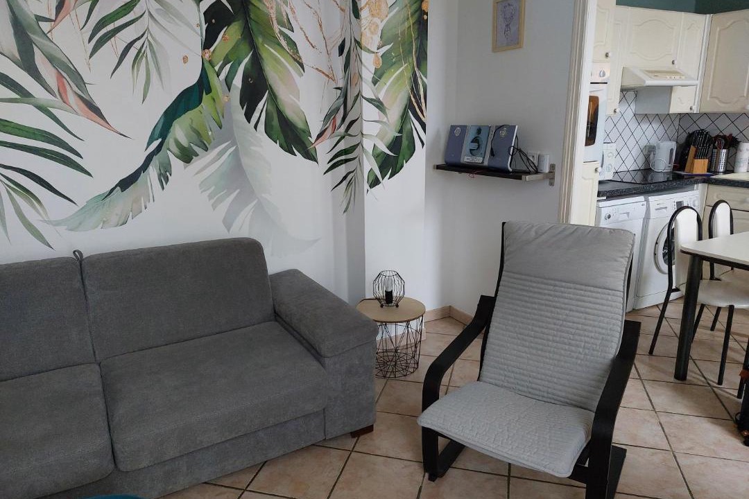 Photo of Others in Commentry