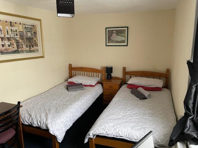 Photo of Others in Whitton