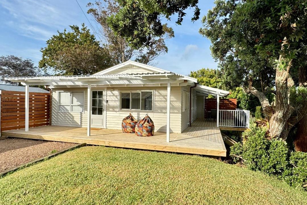 Photo of Others in Surfdale