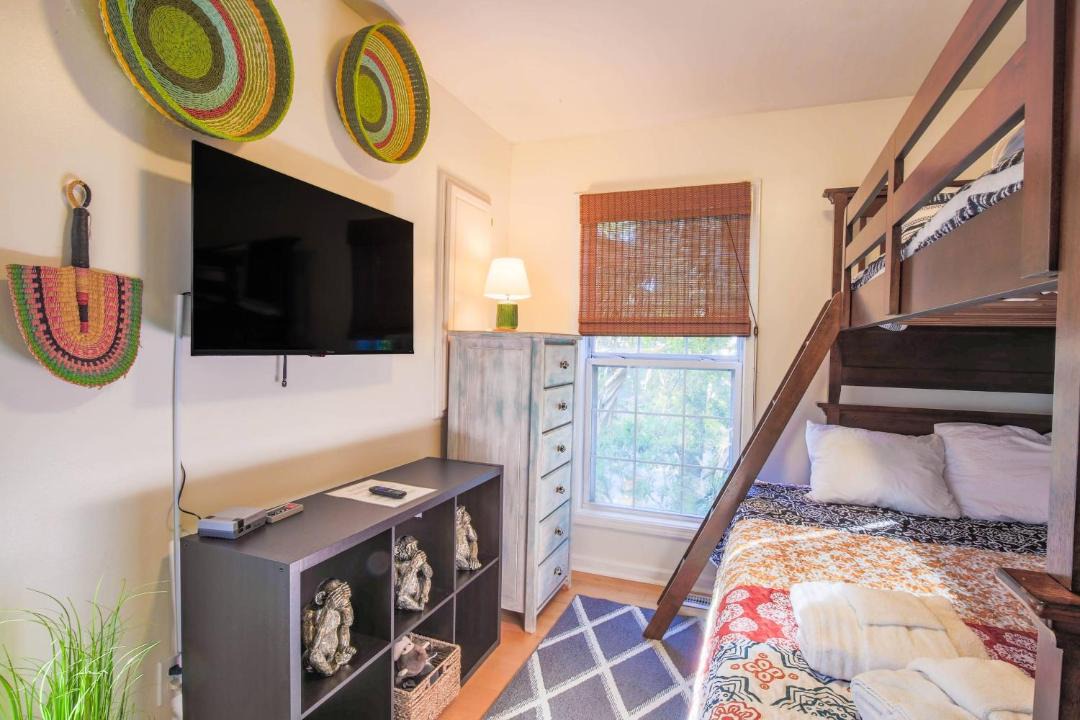 Photo of Bedroom in Sunset Point