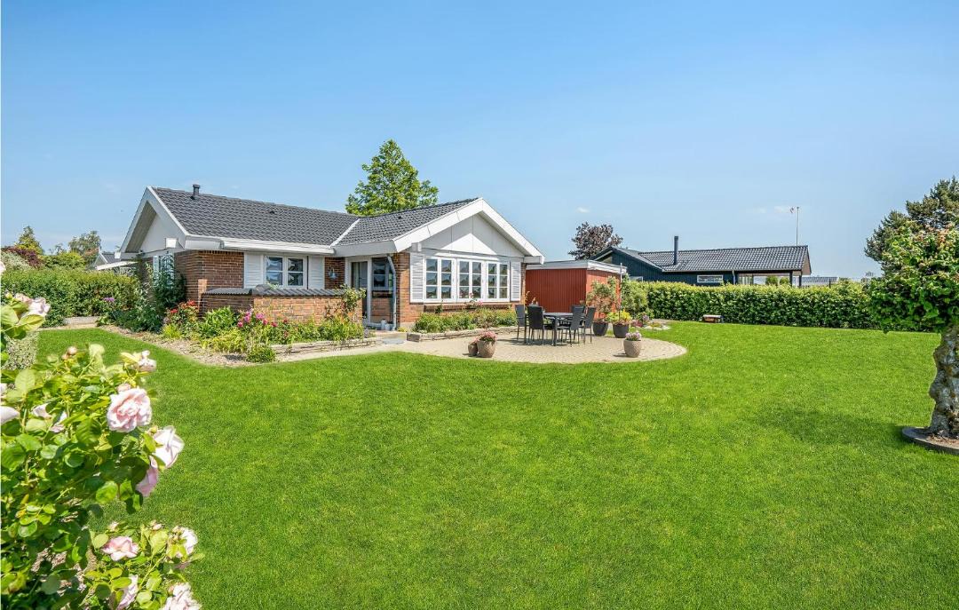 Photo of Others in Hejsager Strand