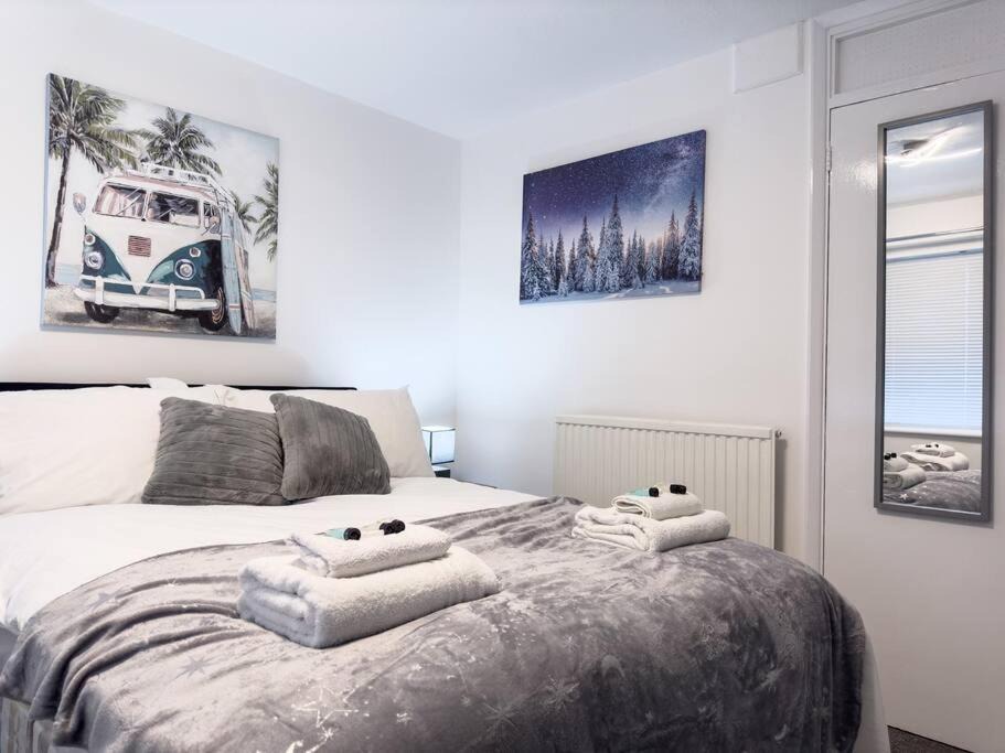 Photo of Others in Corby