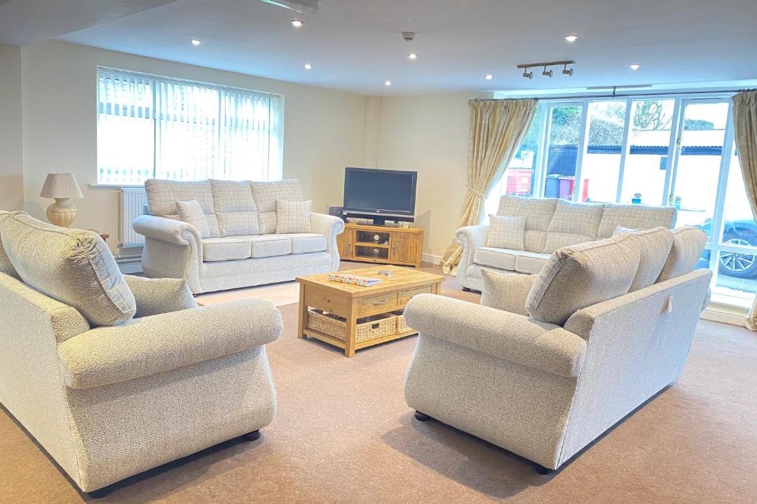 Photo of Others in Hardstoft