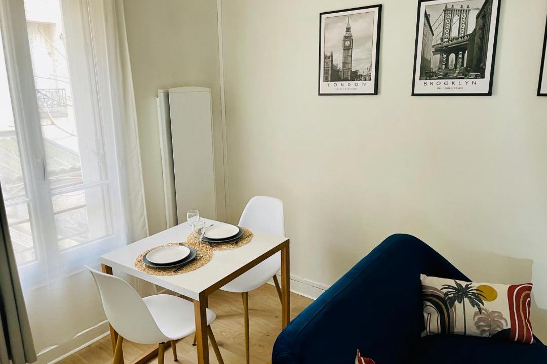 Photo of Others in Suresnes