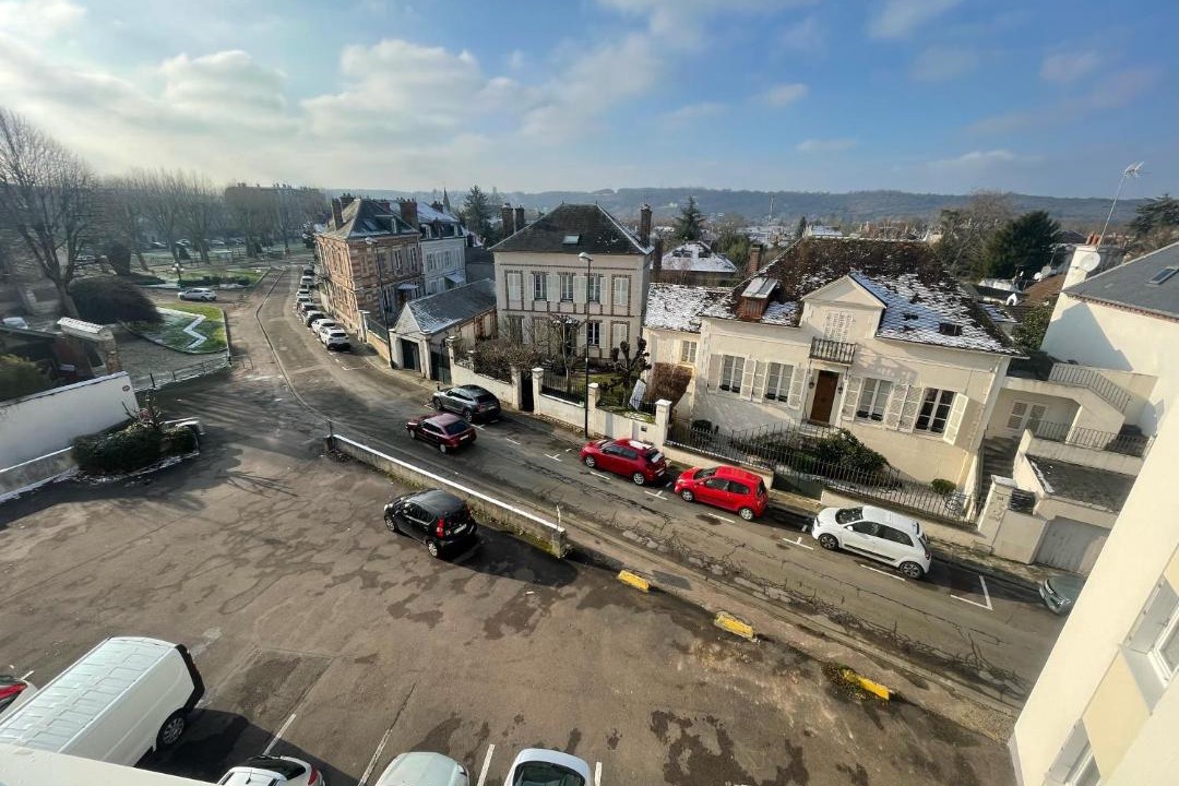 Photo of Others in Sens