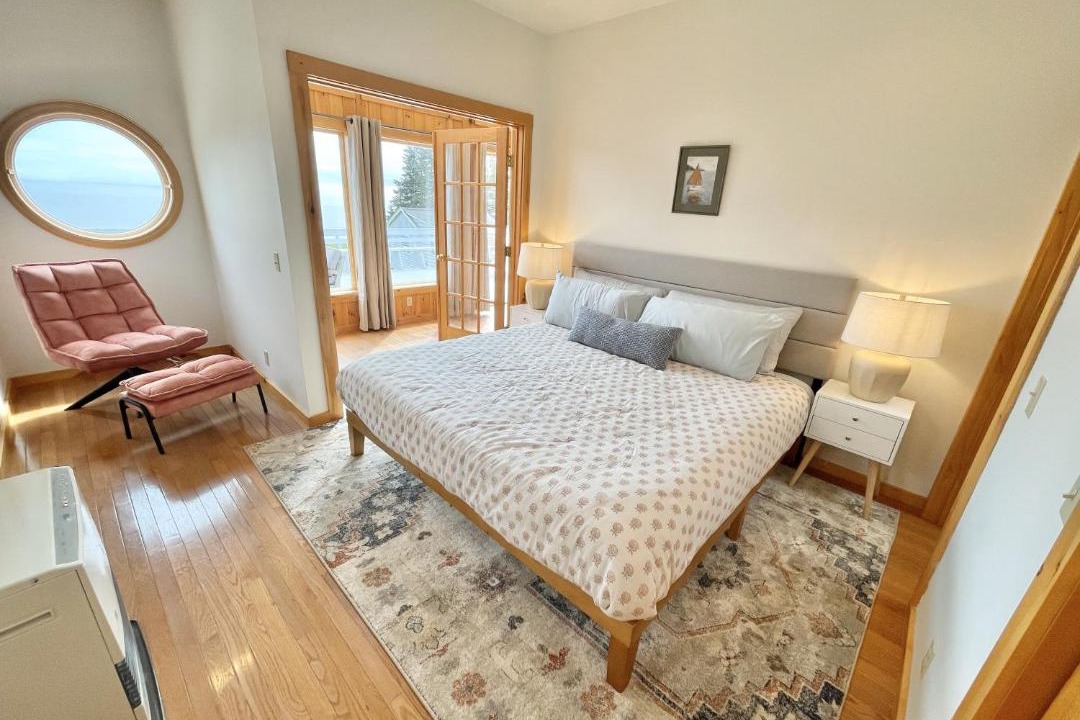 Photo of Others in Bernard