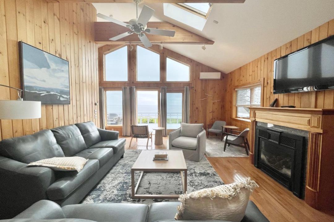 Photo of Others in Bernard