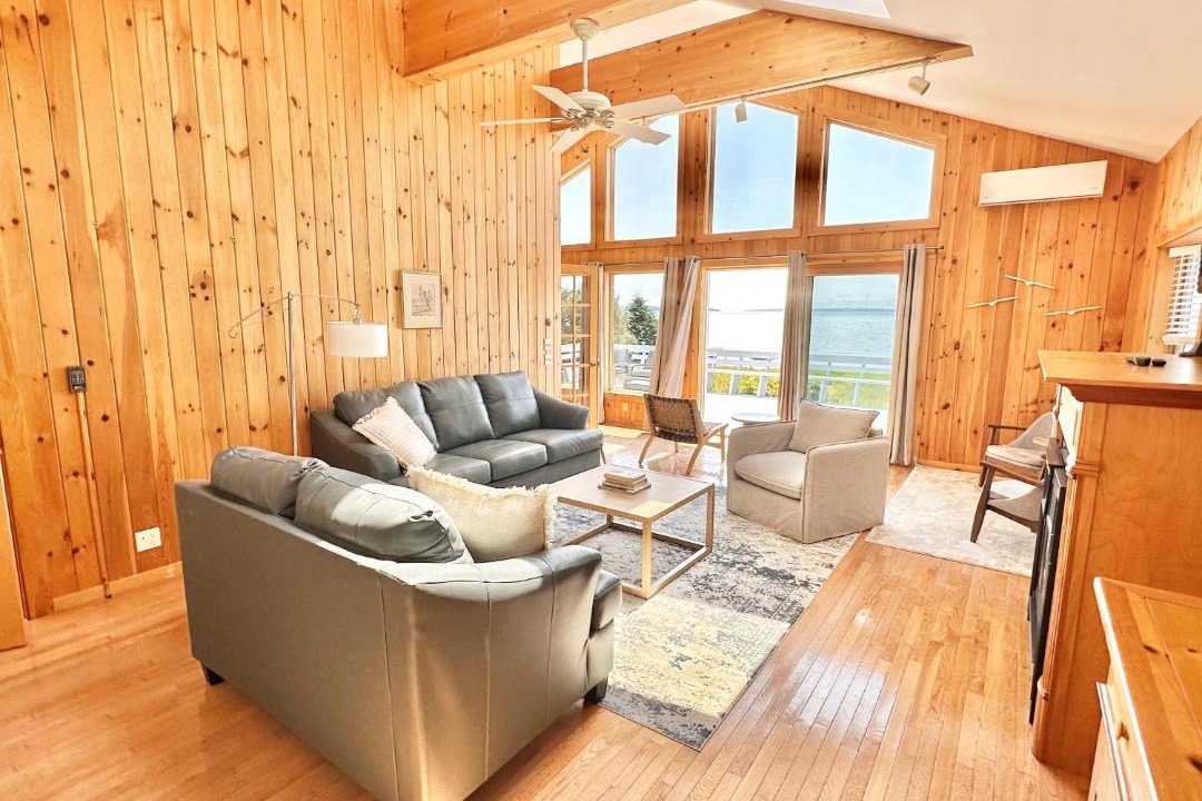 Photo of Others in Bernard