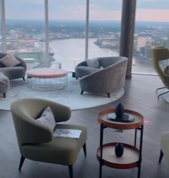 Photo of Others in Canary Wharf